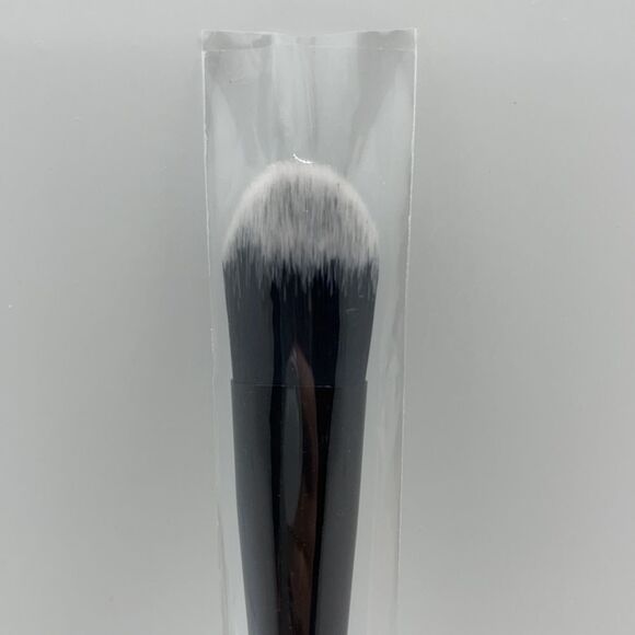 NWT Firma Beauty Makeup Foundation Brush #104 - Picture 3 of 3